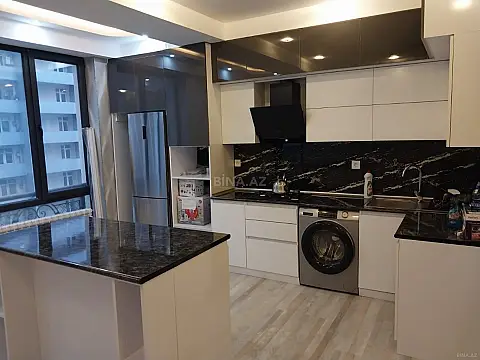 Kirayə verilir 3 otaqlı mənzil 140 m² — Bakı, Xətai 3 otaq 140.00 m²