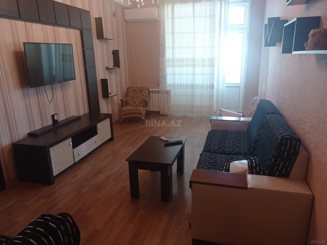 Kirayə verilir 2 otaqlı mənzil 60 m²
