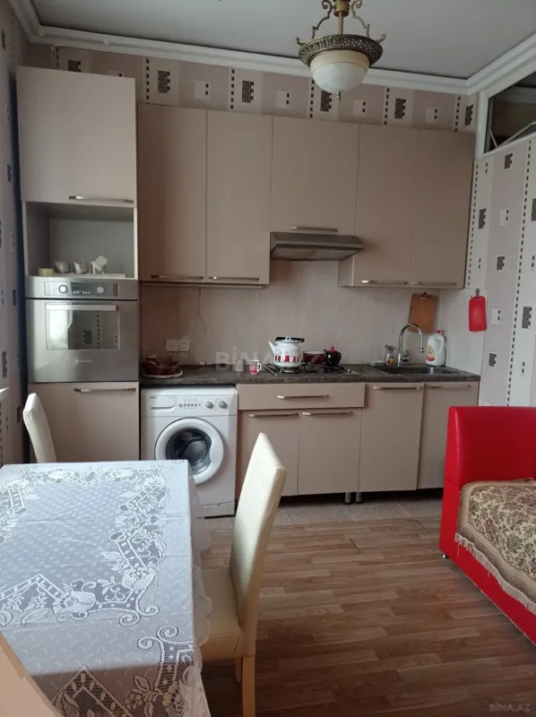 Kirayə verilir 2 otaqlı mənzil 60 m²