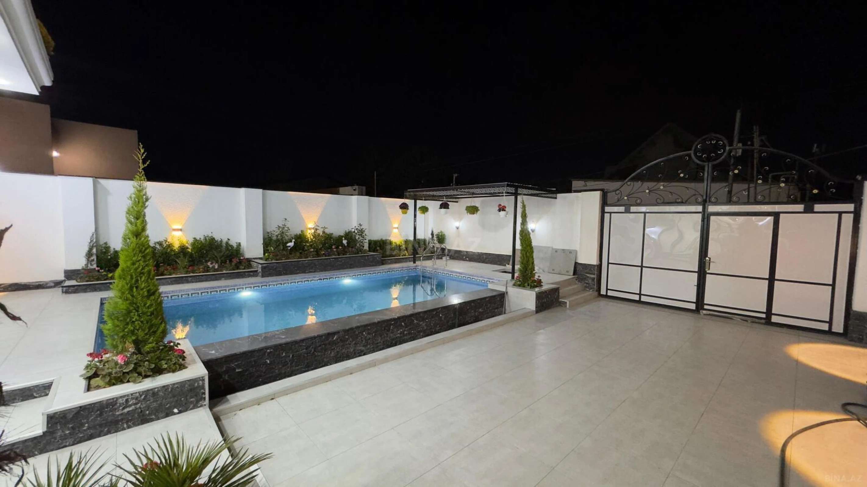 Satılır 4 otaqlı həyət evi 170 m²