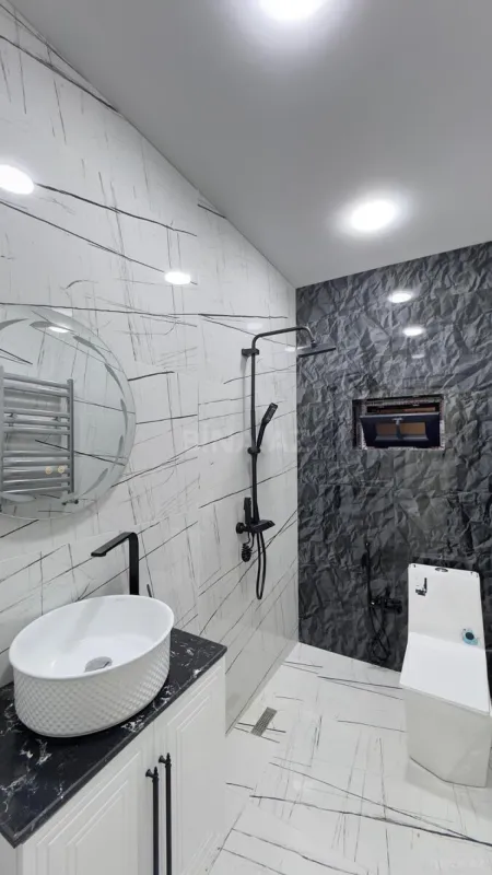 Satılır 4 otaqlı həyət evi 170 m²