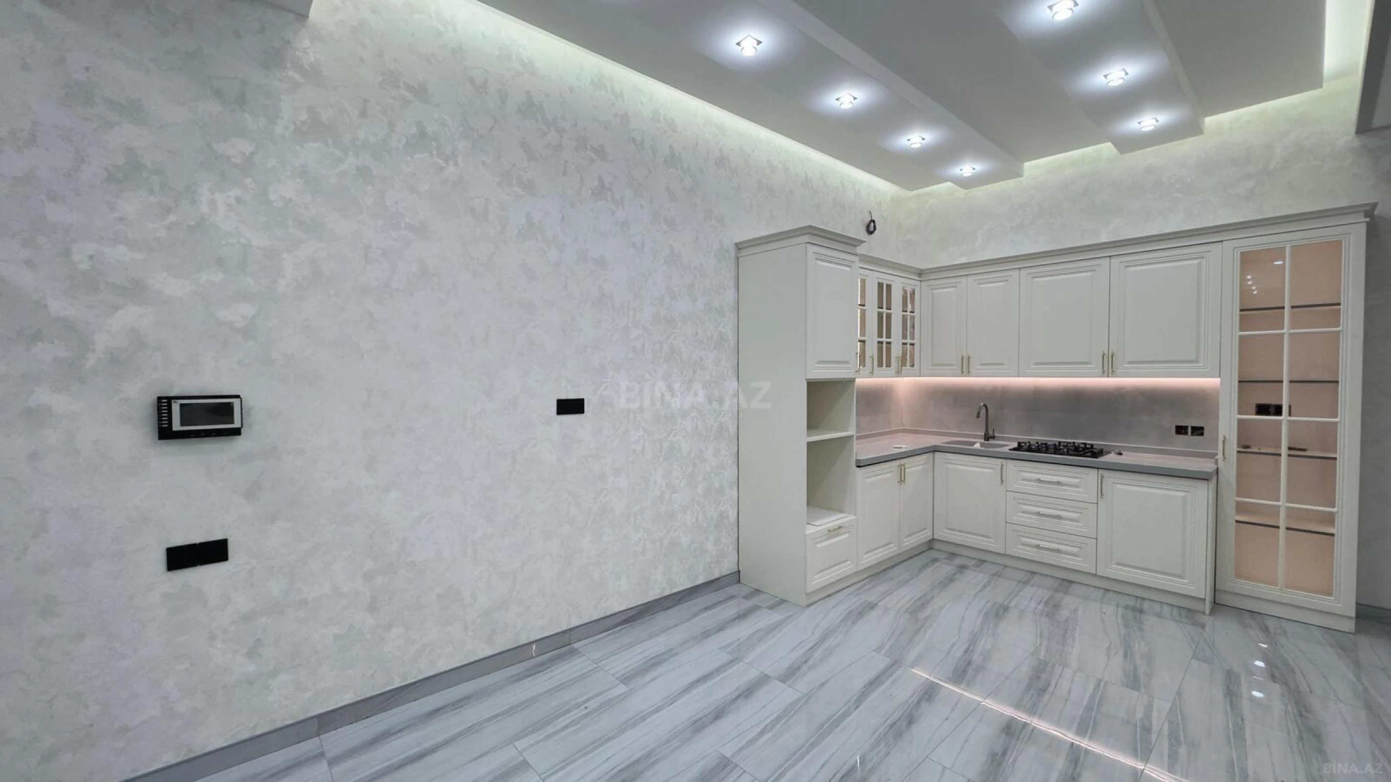 Satılır 4 otaqlı həyət evi 170 m²