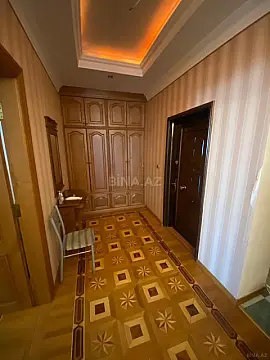 Satılır 3 otaqlı mənzil 165 m²