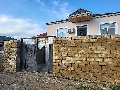 Satılır 3 otaqlı həyət evi 81 m²