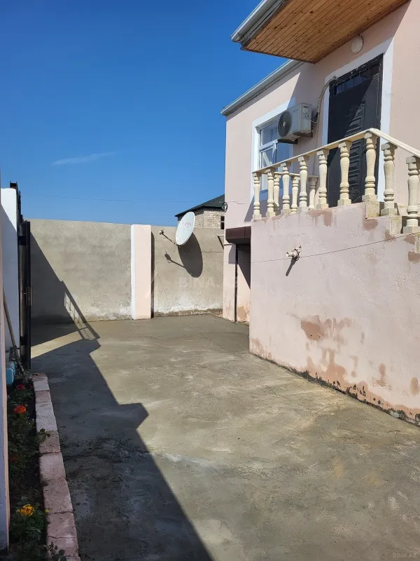 Satılır 3 otaqlı həyət evi 81 m²