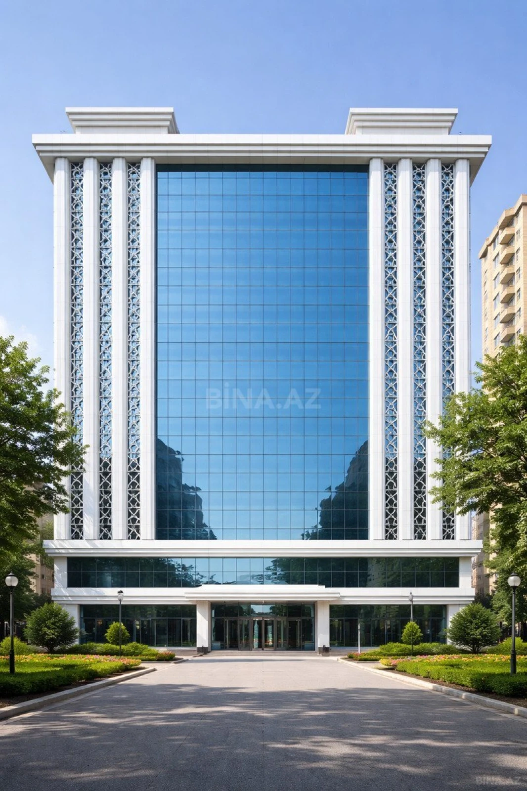 Kirayə verilir 8 otaqlı ofis 310 m²