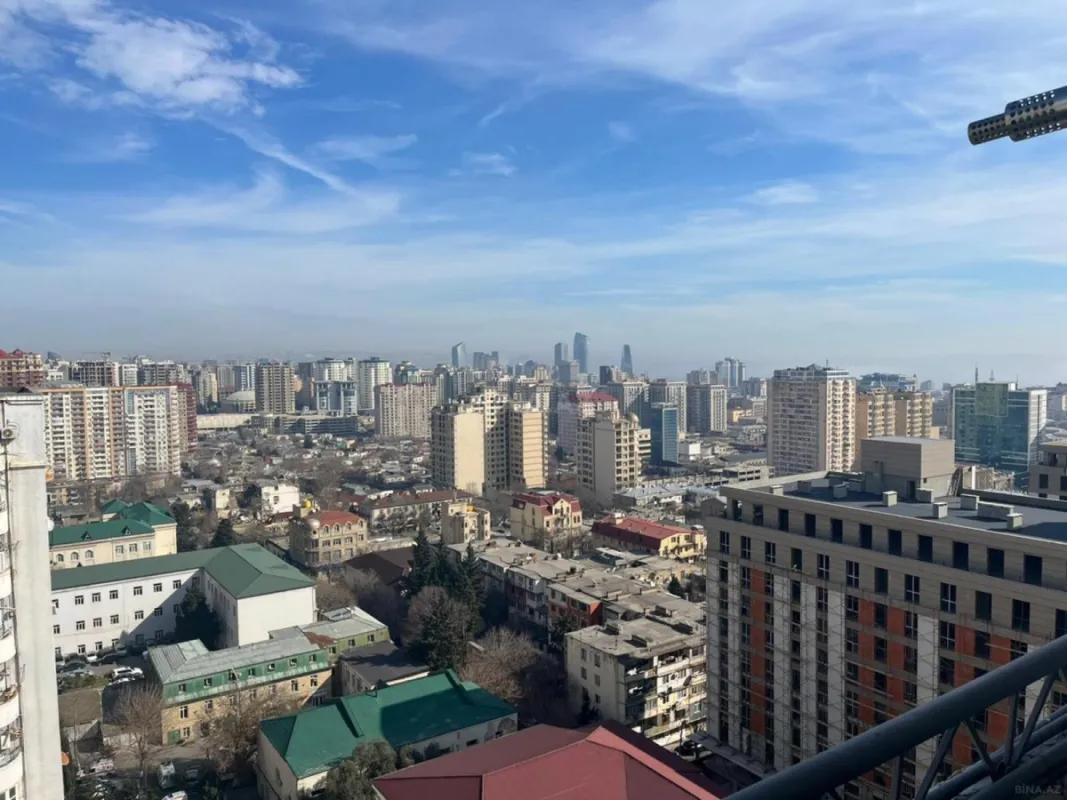 Kirayə verilir 3 otaqlı mənzil 150 m²