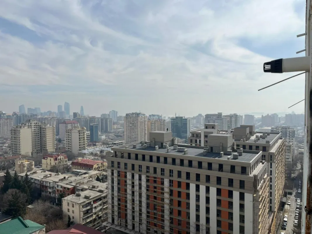 Kirayə verilir 3 otaqlı mənzil 150 m²