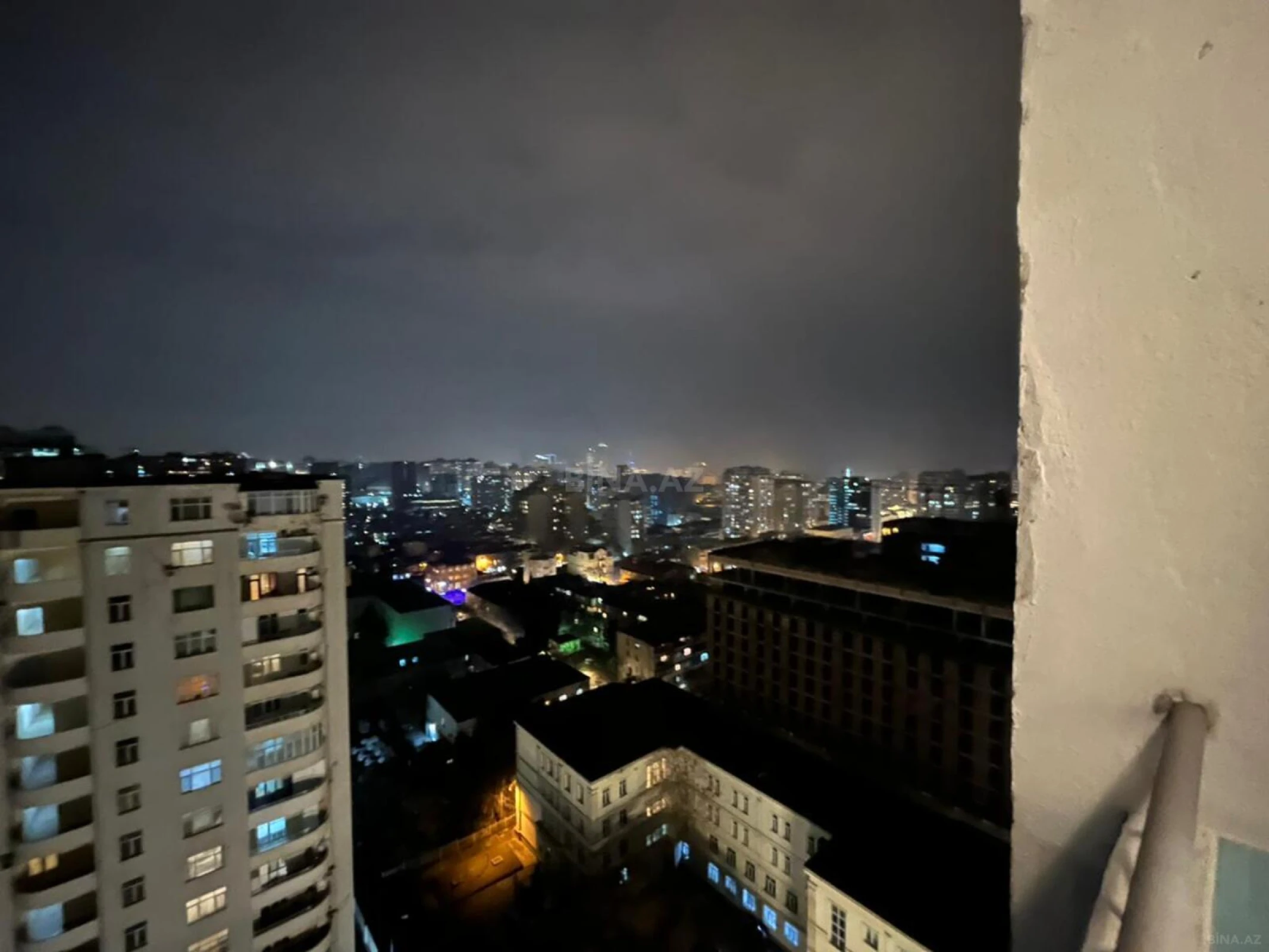 Kirayə verilir 3 otaqlı mənzil 150 m²