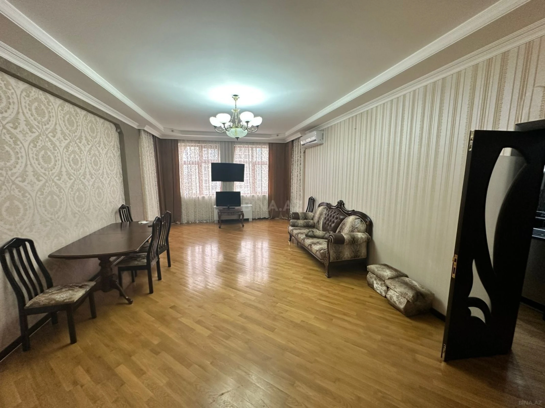 Kirayə verilir 3 otaqlı mənzil 110 m²