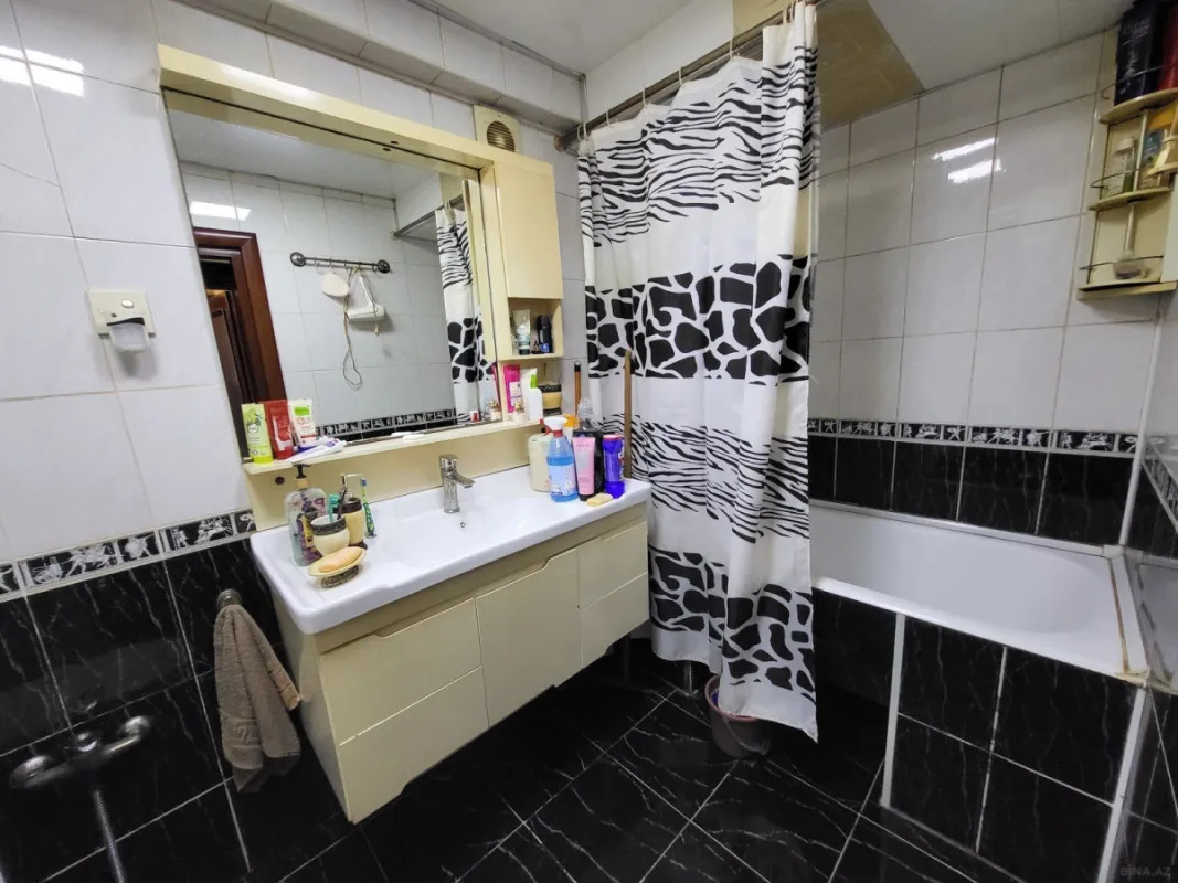 Satılır 3 otaqlı mənzil 90 m²