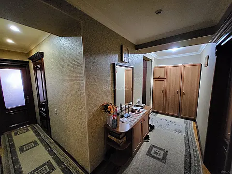 Satılır 3 otaqlı mənzil 90 m²