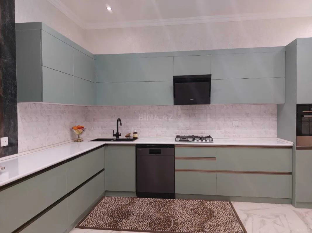 Satılır 4 otaqlı həyət evi 257 m²