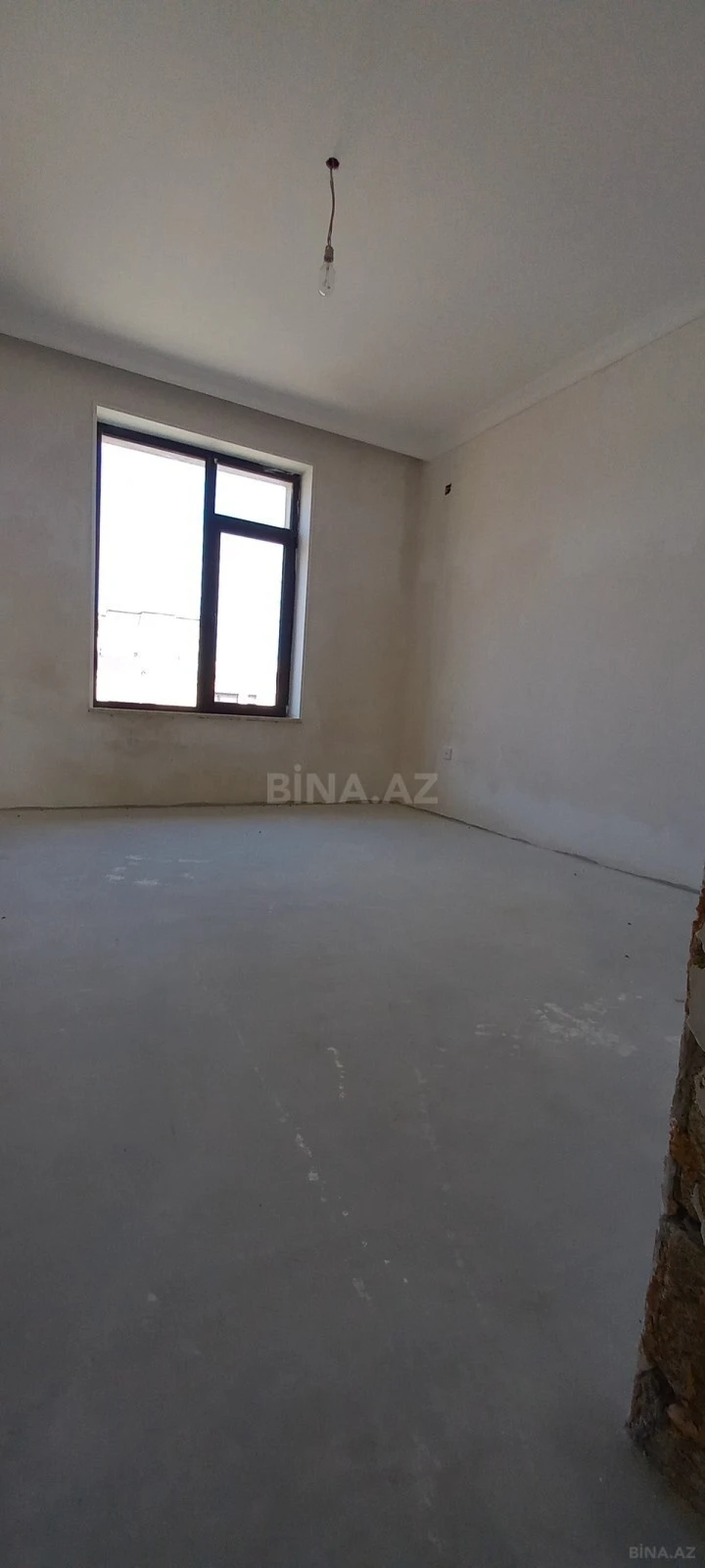 Satılır 5 otaqlı həyət evi 300 m²