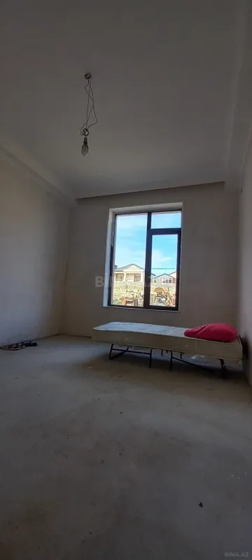Satılır 5 otaqlı həyət evi 300 m²