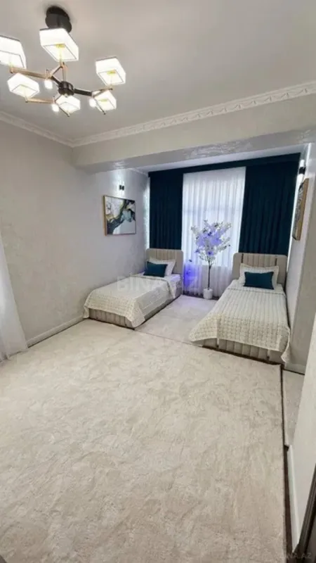 Kirayə verilir 3 otaqlı mənzil 110 m²