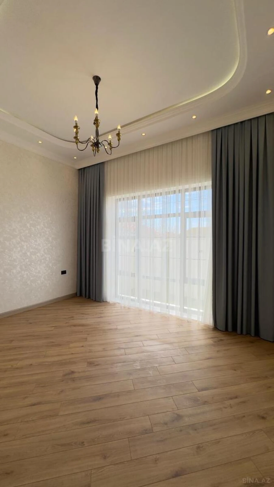 Satılır 6 otaqlı həyət evi 500 m²