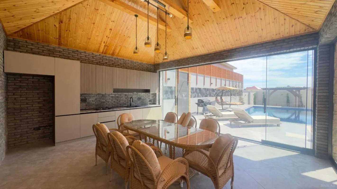 Satılır 6 otaqlı həyət evi 500 m²