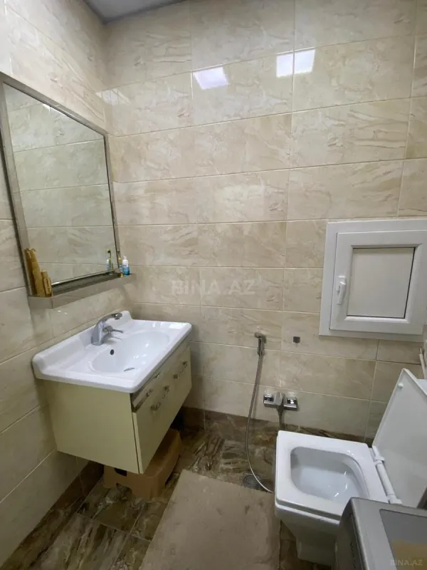 Satılır 3 otaqlı mənzil 130 m²