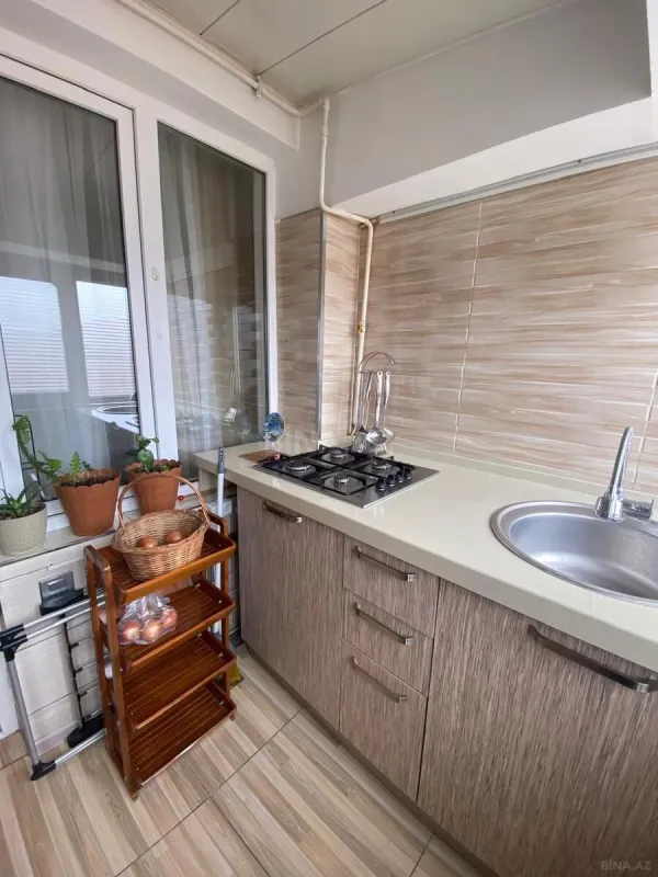 Satılır 3 otaqlı mənzil 130 m²