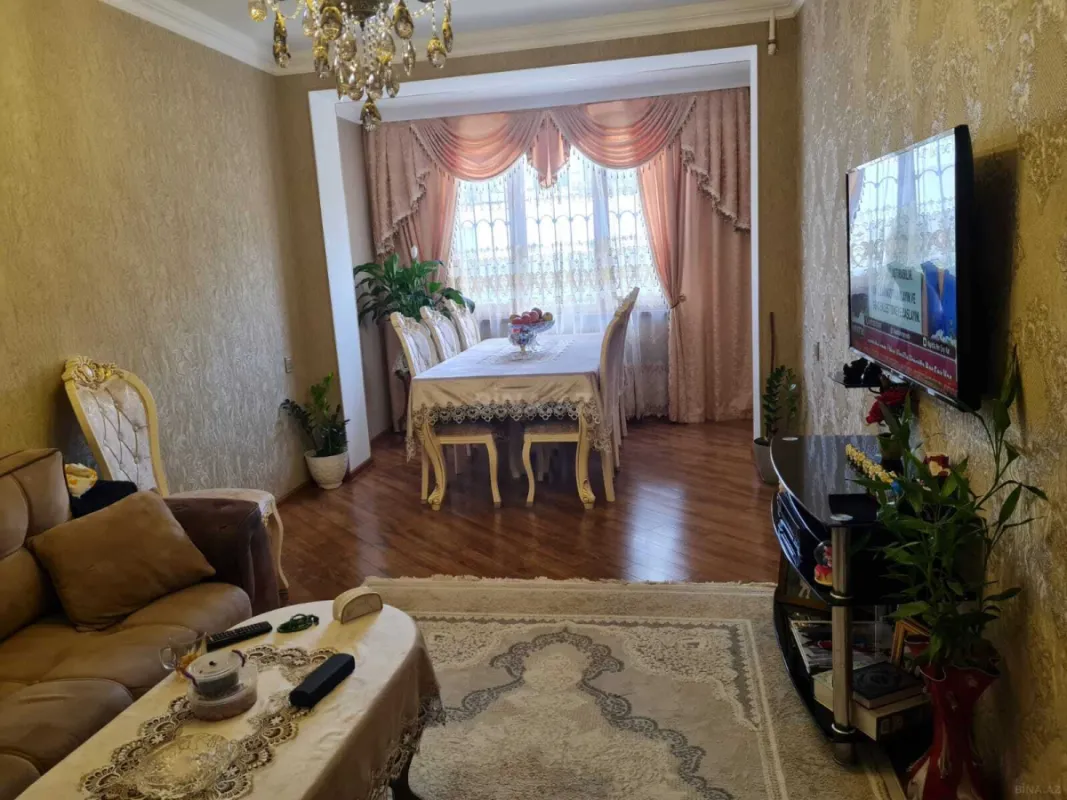 Satılır 4 otaqlı mənzil 110 m²