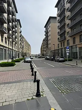 Kirayə verilir obyekt 107 m²