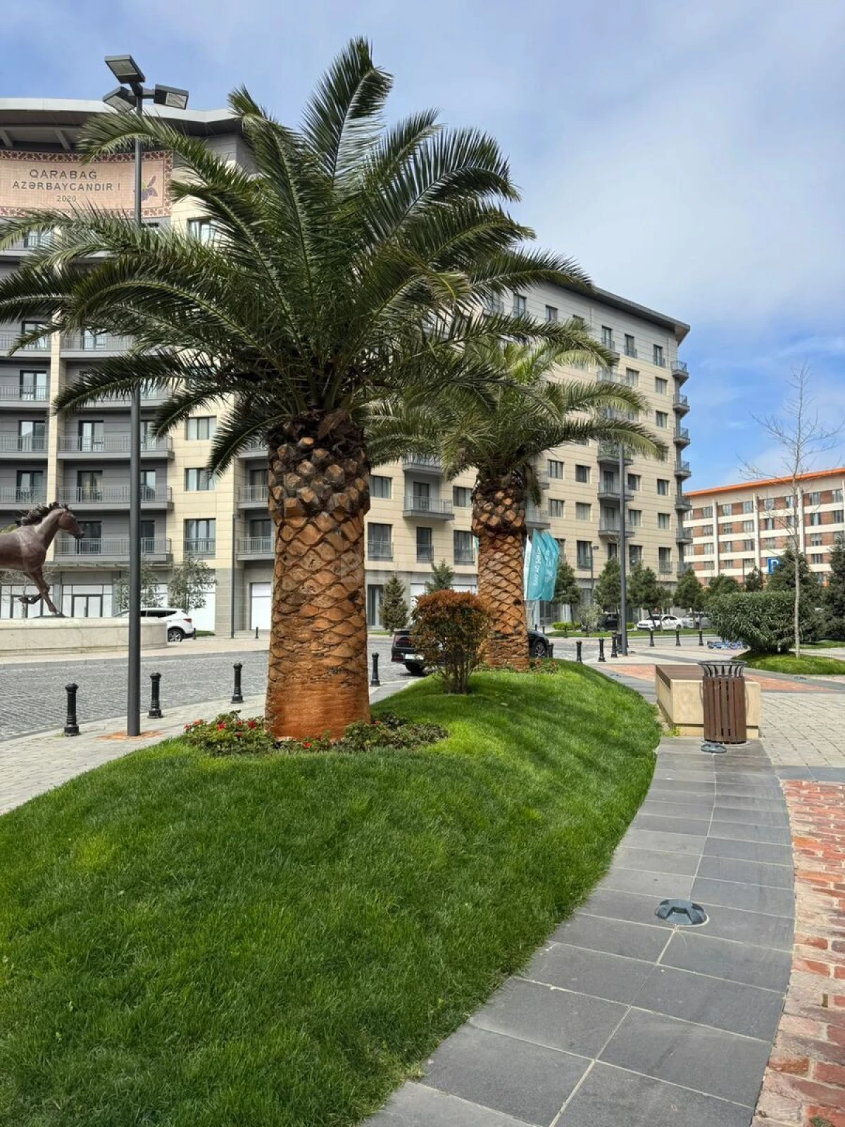 Kirayə verilir obyekt 107 m²