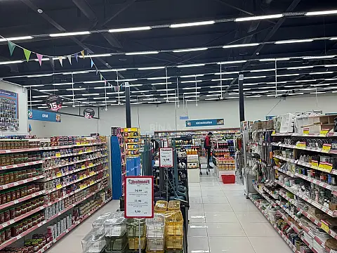 Satılır obyekt 1370 m²