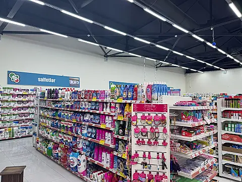 Satılır obyekt 1370 m²