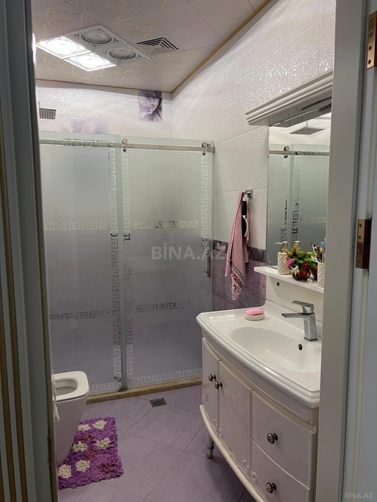 Satılır 3 otaqlı mənzil 135 m²