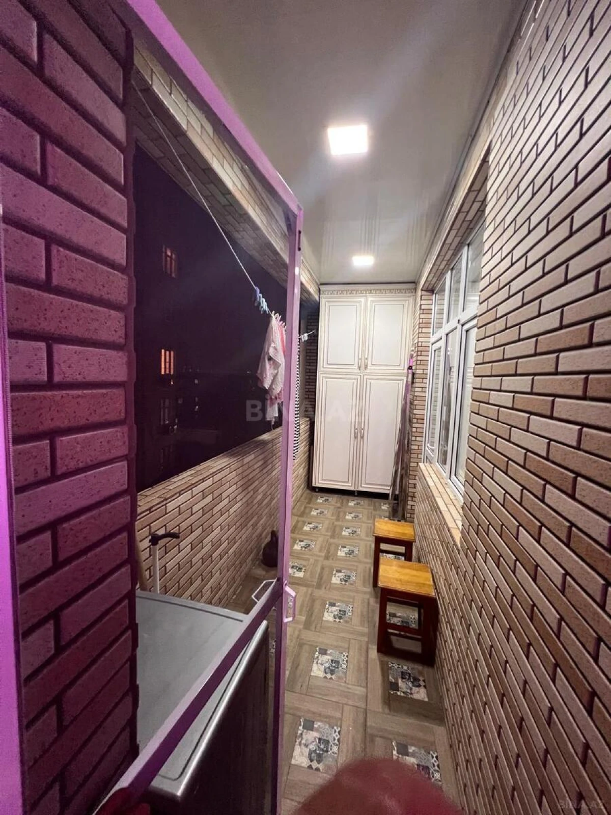 Satılır 3 otaqlı mənzil 135 m²