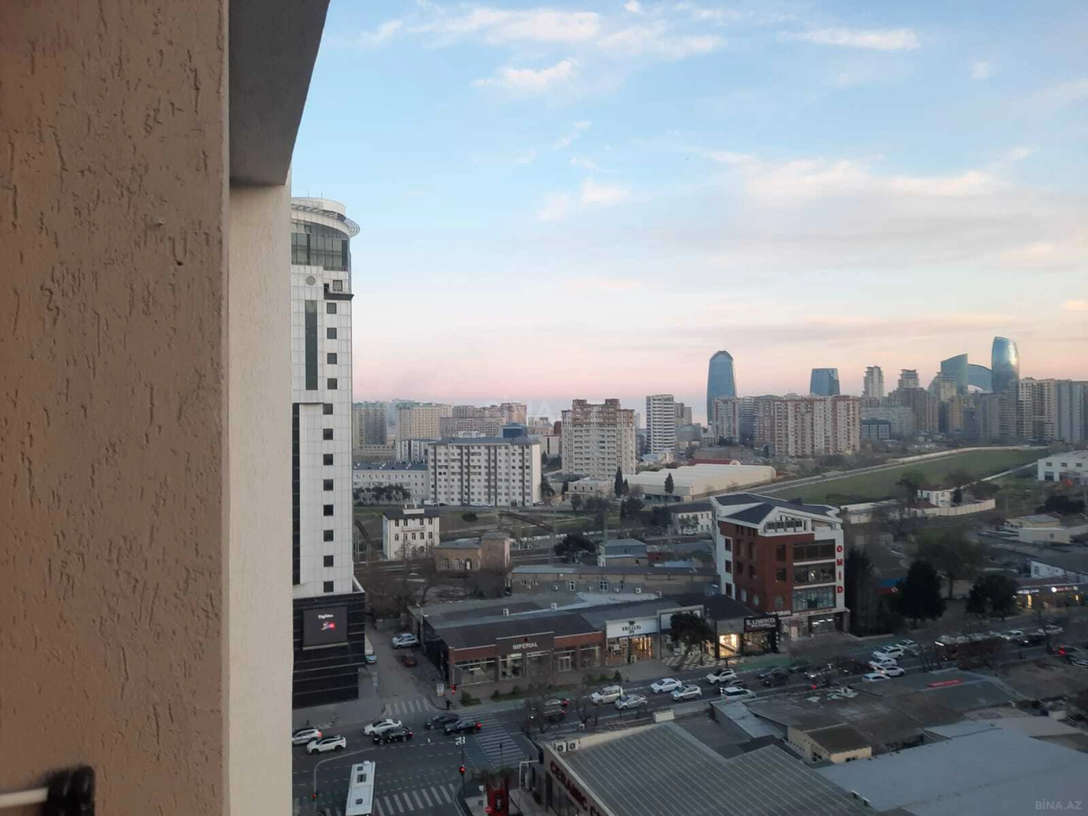 Satılır 2 otaqlı mənzil 56 m²