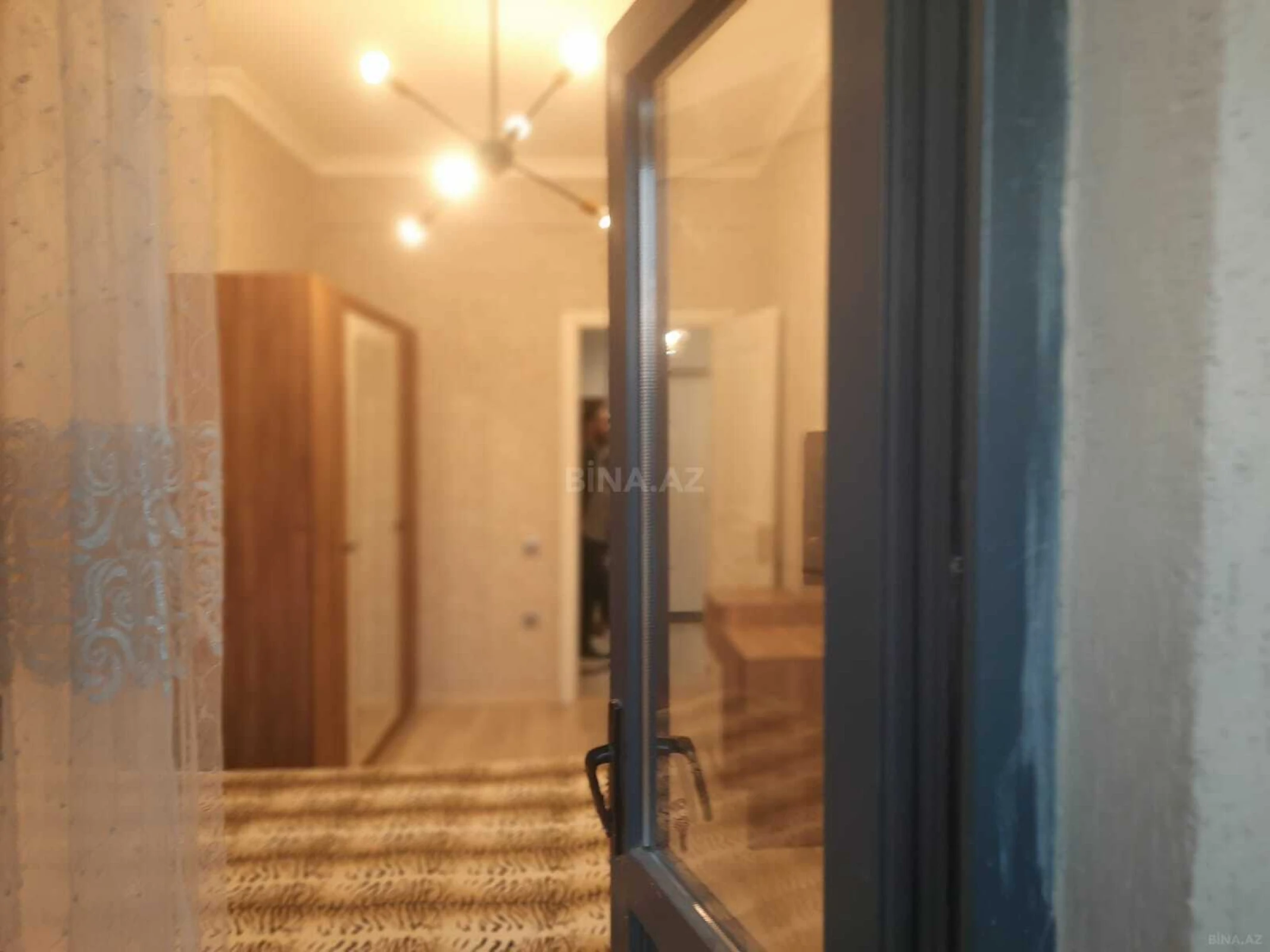 Satılır 2 otaqlı mənzil 56 m²