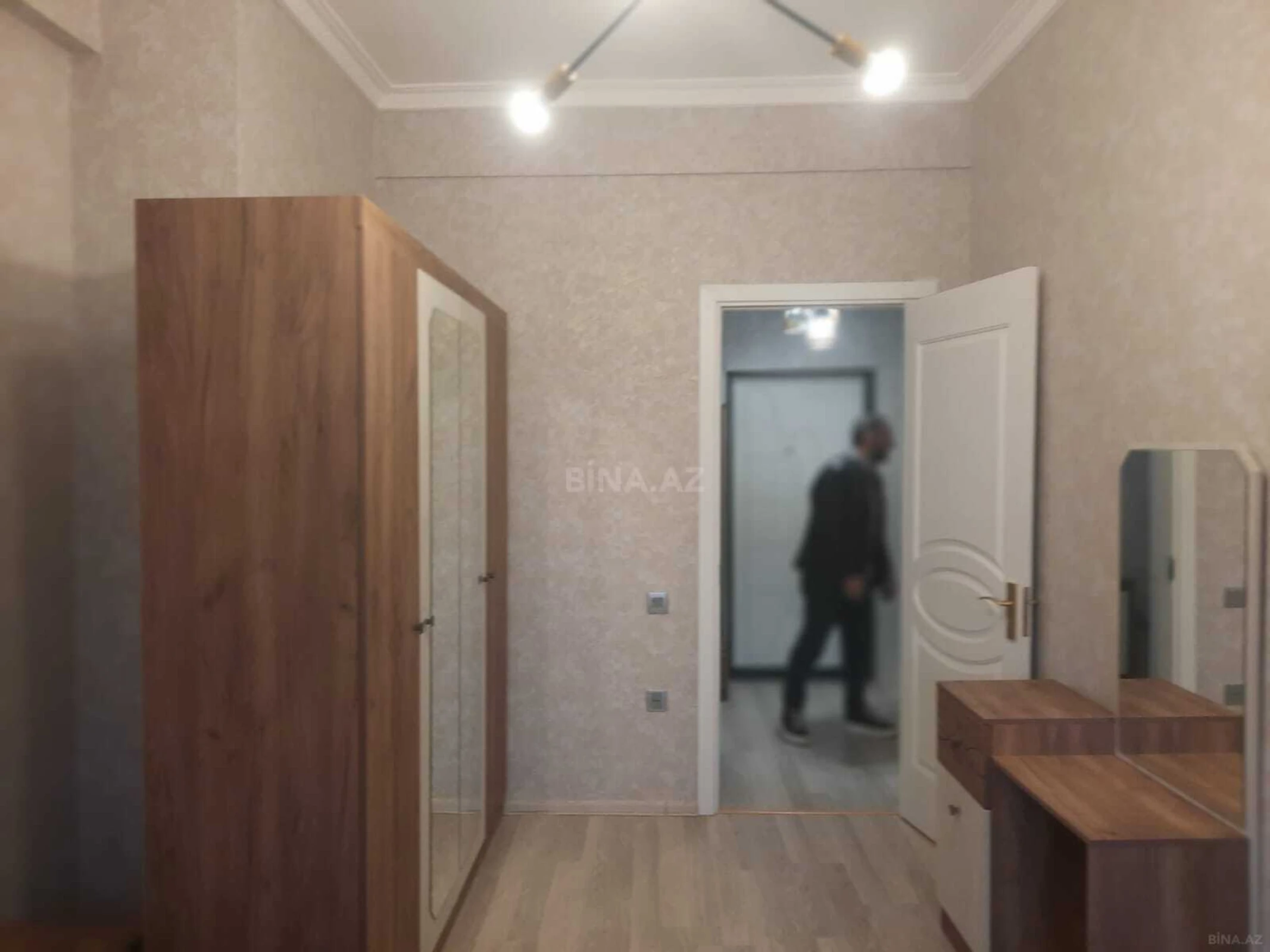 Satılır 2 otaqlı mənzil 56 m²