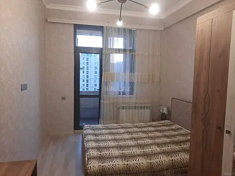 Satılır 2 otaqlı mənzil 56 m²