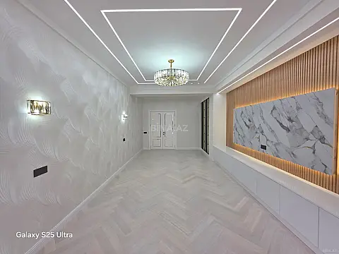 Satılır 4 otaqlı mənzil 182 m²