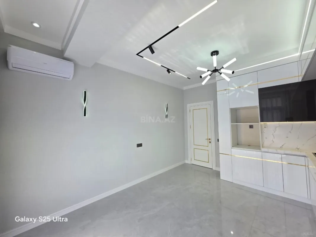 Satılır 4 otaqlı mənzil 182 m²