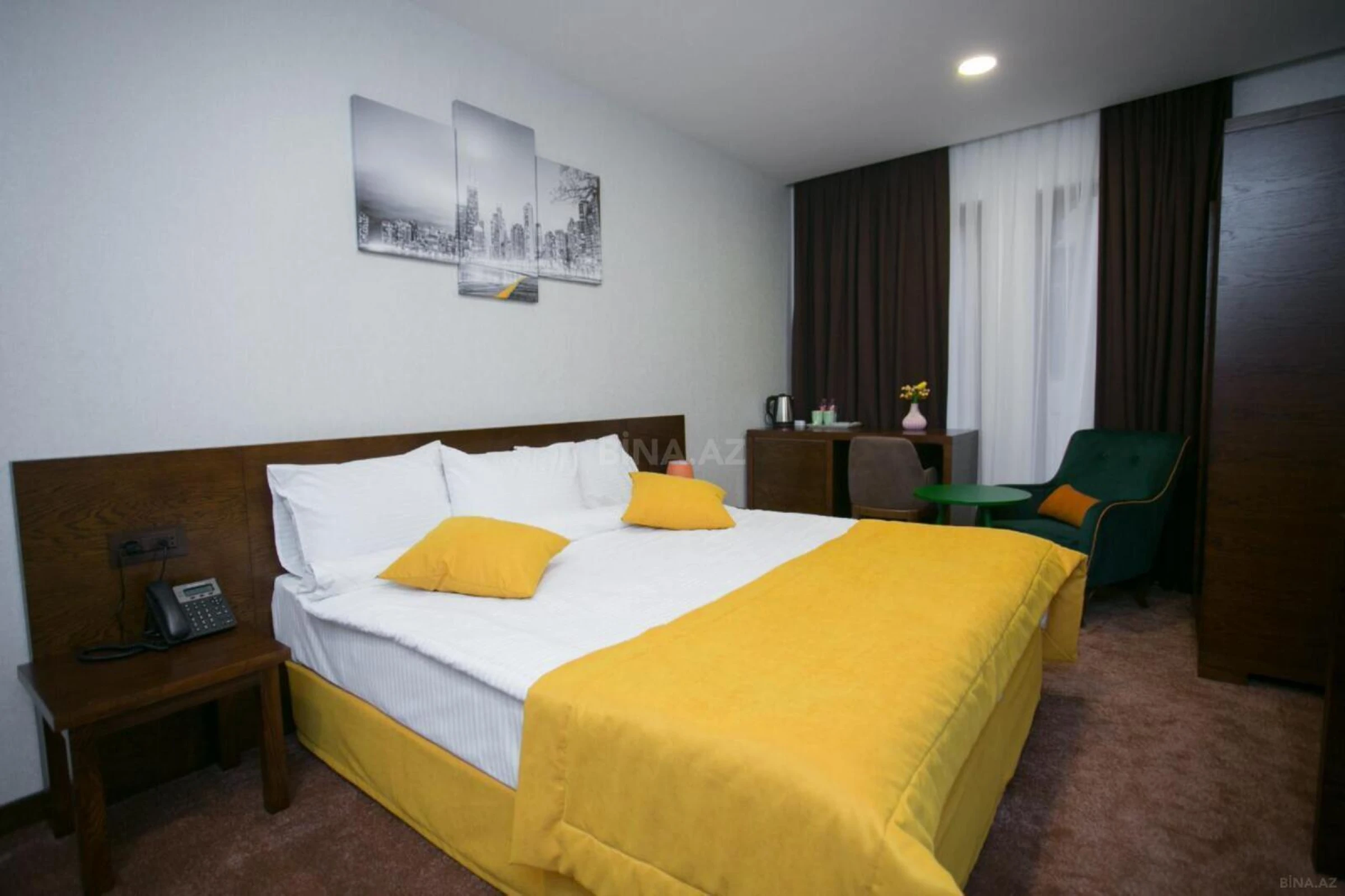 Satılır obyekt 700 m²