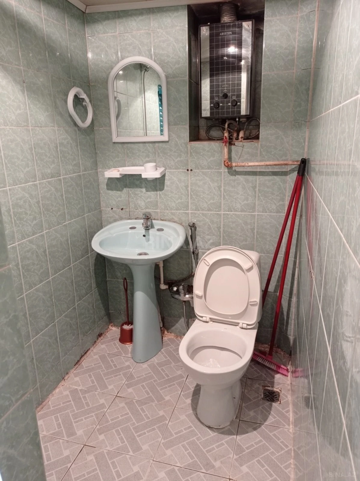 Kirayə verilir 2 otaqlı mənzil 60 m²