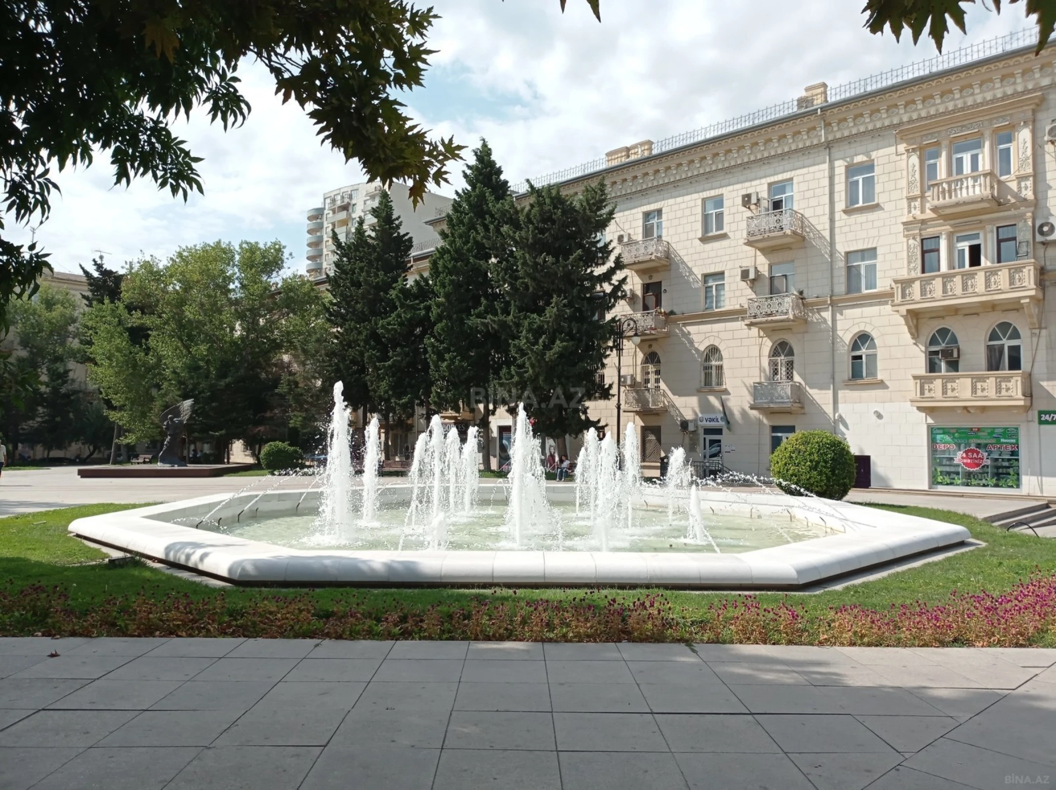 Kirayə verilir 2 otaqlı mənzil 60 m²