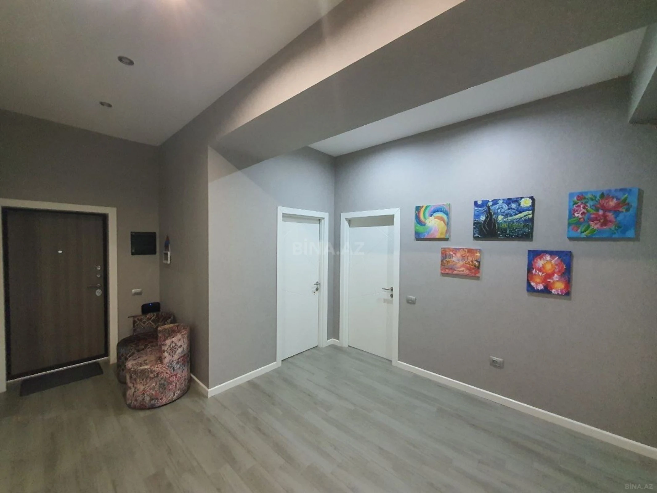 Satılır 3 otaqlı mənzil 160 m²