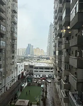 Kirayə verilir 4 otaqlı mənzil 180 m²