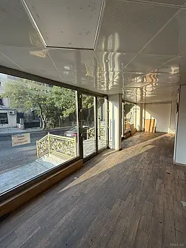 Satılır obyekt 150 m² — Bakı 150.00 m²
