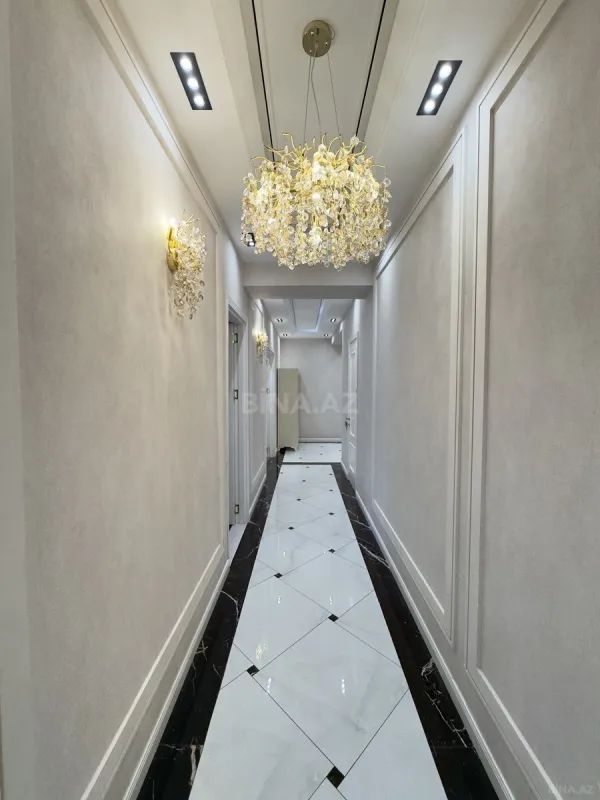 Kirayə verilir 3 otaqlı mənzil 130 m²