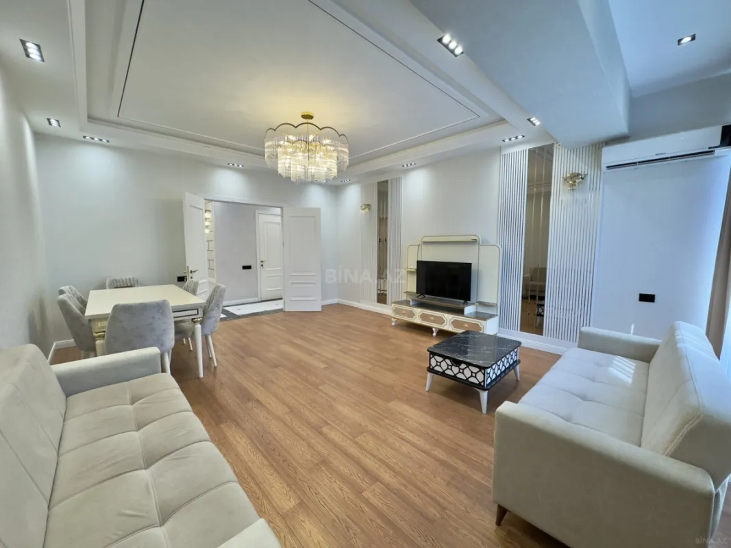 Kirayə verilir 3 otaqlı mənzil 130 m²