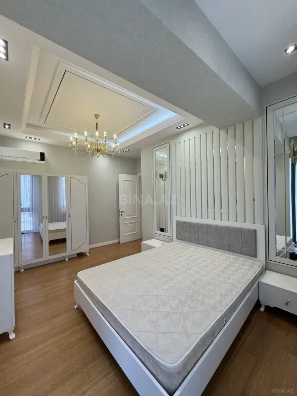 Kirayə verilir 3 otaqlı mənzil 130 m²