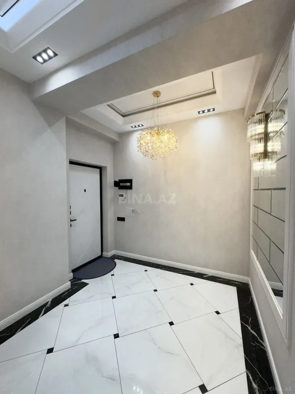 Kirayə verilir 3 otaqlı mənzil 130 m²