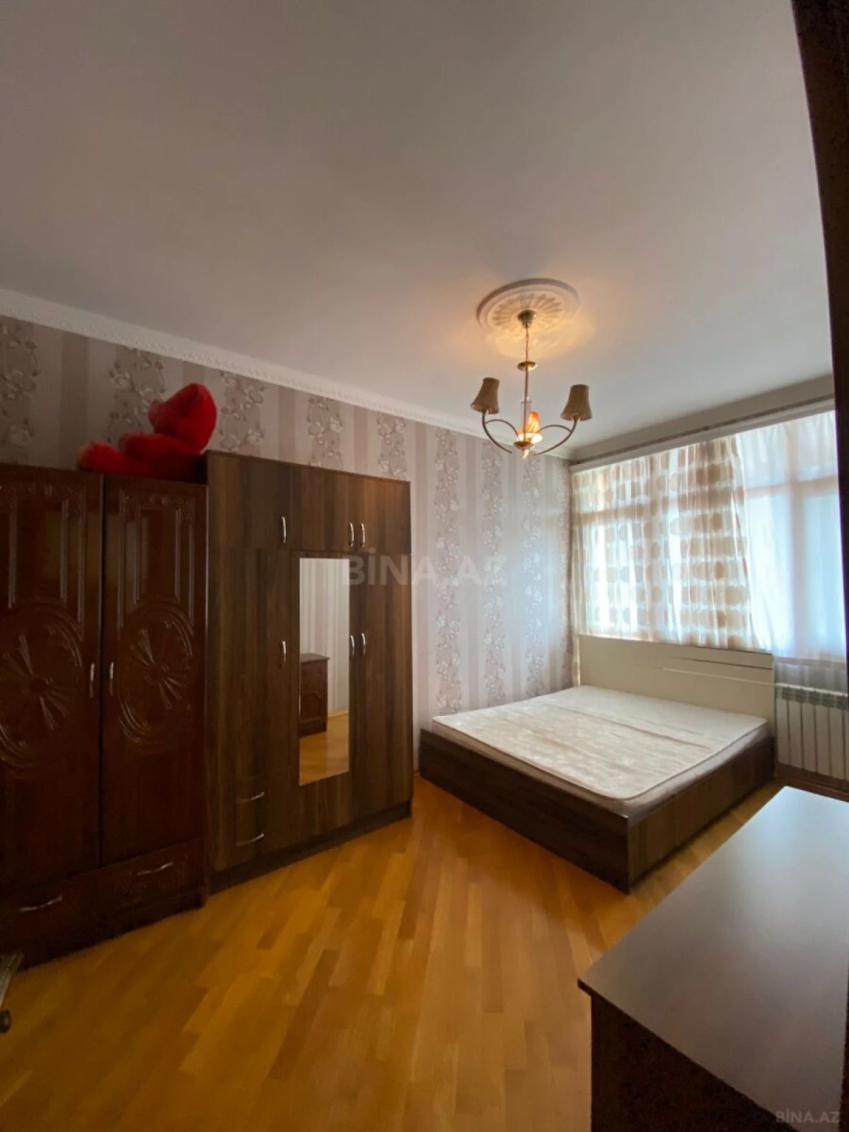 Kirayə verilir 2 otaqlı mənzil 60 m²