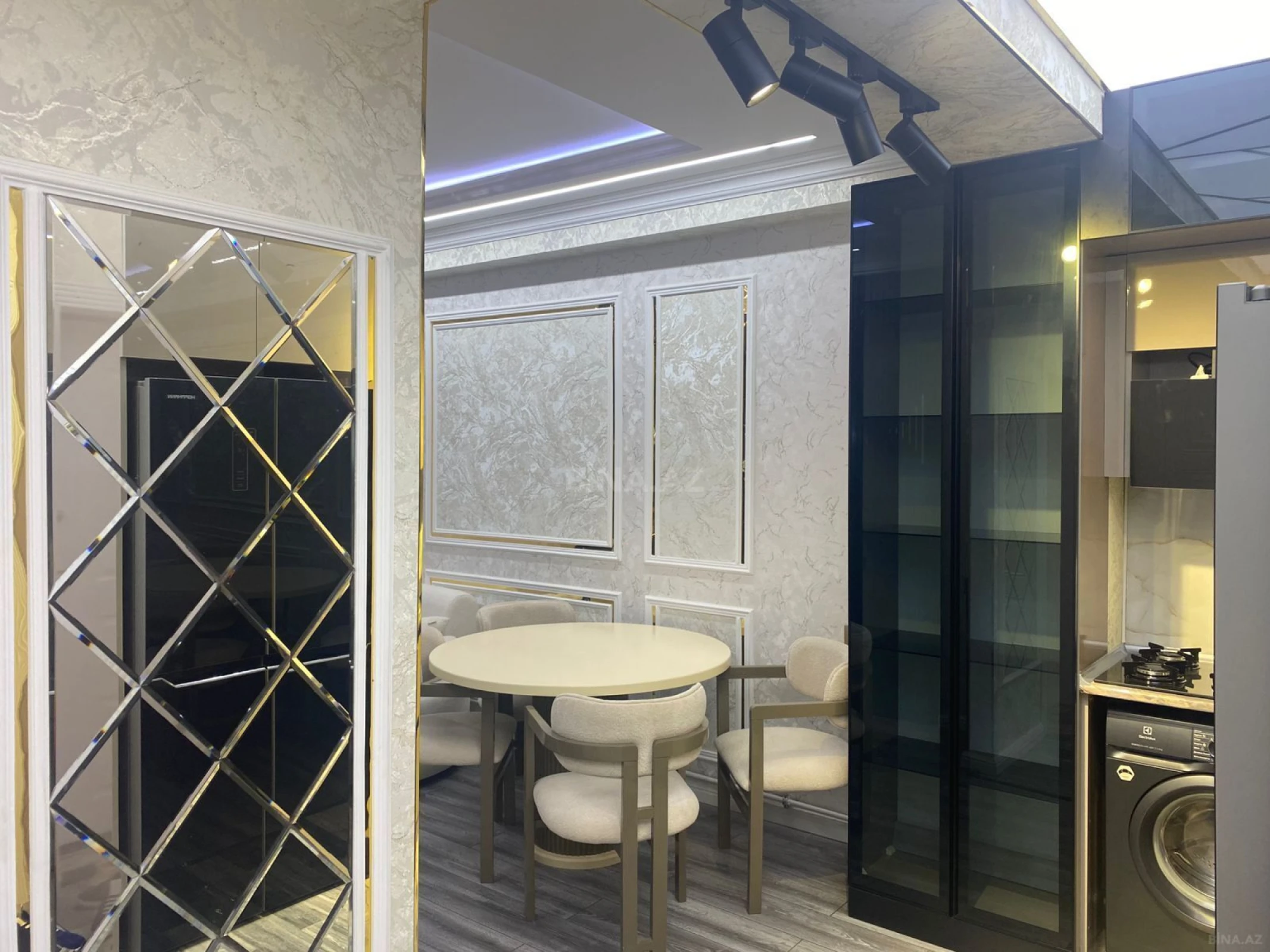 Kirayə verilir 2 otaqlı mənzil 55 m²