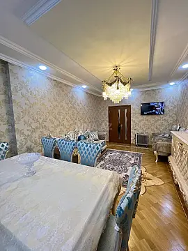 Satılır 3 otaqlı mənzil 115 m²